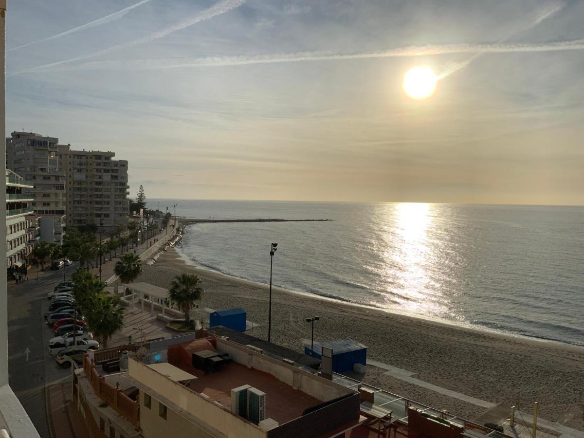 Apartamento En Primera Linea/Beachfront Apartment Fuengirola Exteriör bild