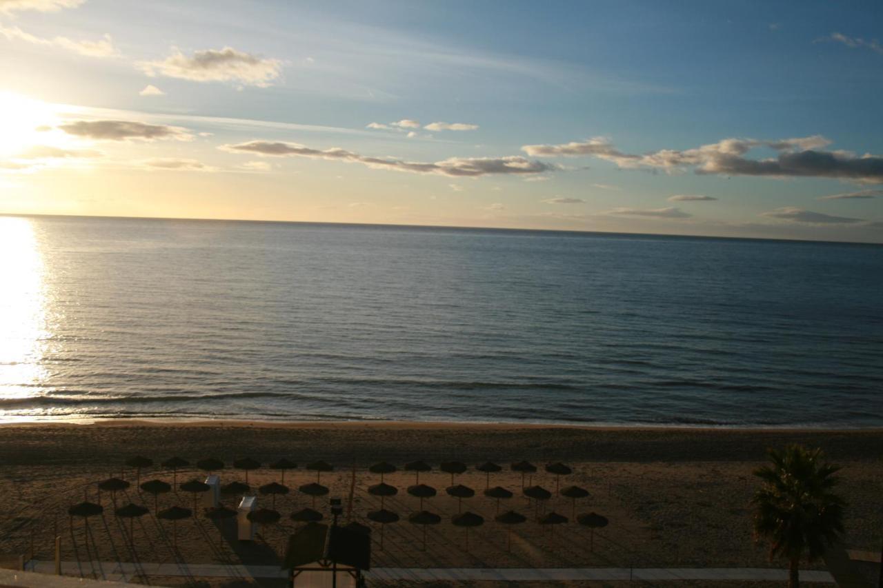 Apartamento En Primera Linea/Beachfront Apartment Fuengirola Exteriör bild