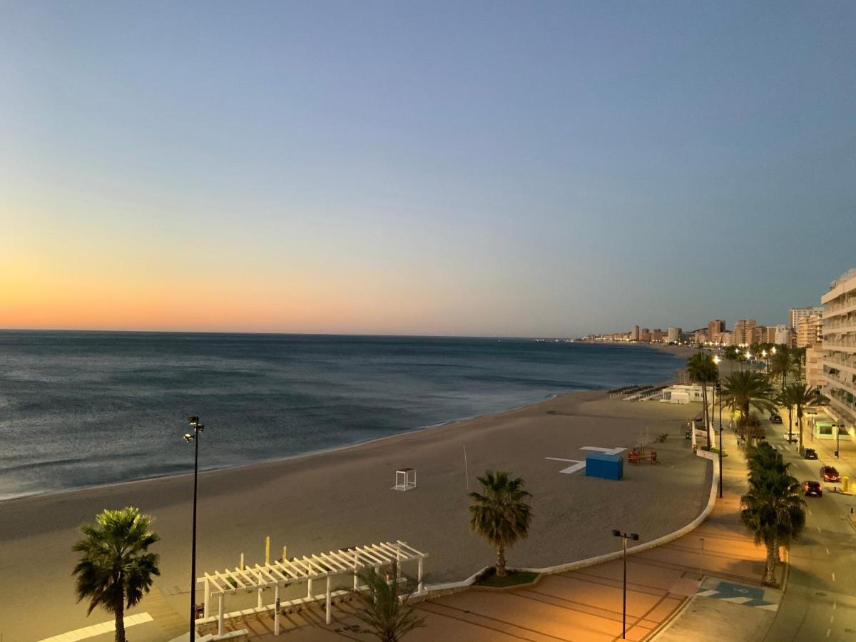 Apartamento En Primera Linea/Beachfront Apartment Fuengirola Exteriör bild