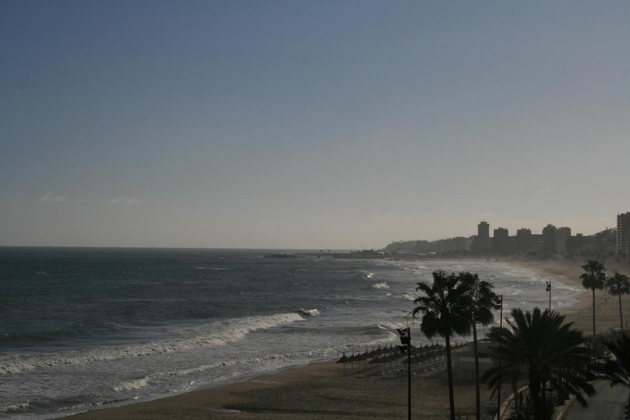 Apartamento En Primera Linea/Beachfront Apartment Fuengirola Exteriör bild