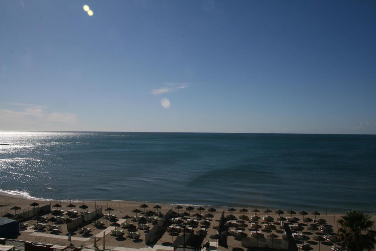 Apartamento En Primera Linea/Beachfront Apartment Fuengirola Exteriör bild