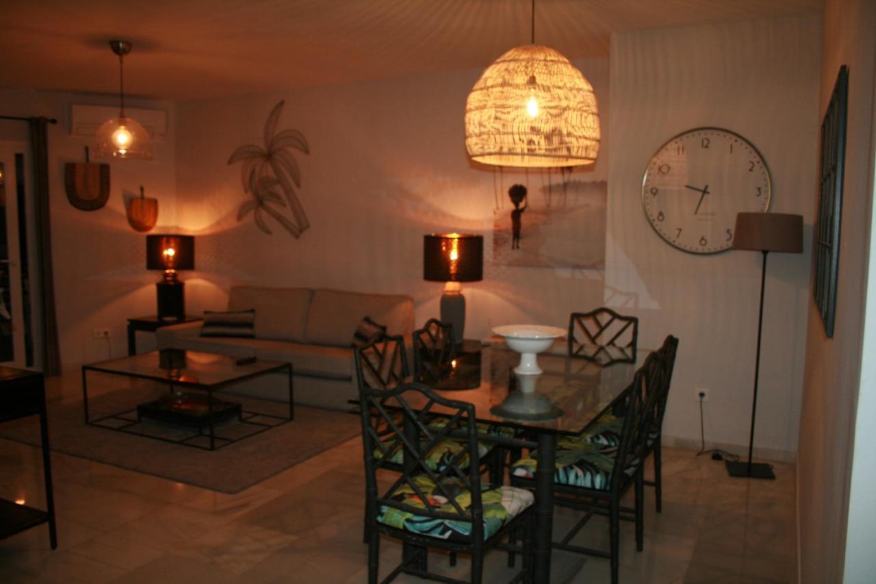 Apartamento En Primera Linea/Beachfront Apartment Fuengirola Exteriör bild